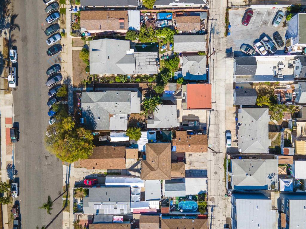 3753 42nd Street - photo 2