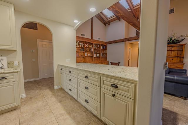 Detail Gallery Image 8 of 45 For 32202 Taupa Way, Pauma Valley,  CA 92061 - 3 Beds | 3 Baths