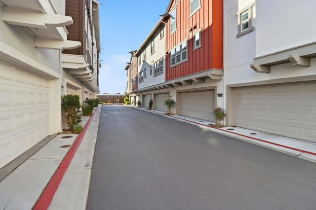 537 San Lorenzo Terrace, Sunnyvale CA: https://media.crmls.org/mediaz/71cb19b4-d7b2-48e1-85ea-8bb345b1a56a.jpg