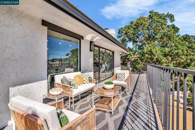 5505 Old School Rd, Pleasanton CA: https://media.crmls.org/mediaz/71cbaa14-f277-4442-af18-d1fc6c455cfa.jpg