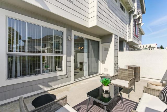 583 Shoal Circle,  CA: https://media.crmls.org/mediaz/71cc60f4-f7b8-4291-8305-5bd47b120f29.jpg