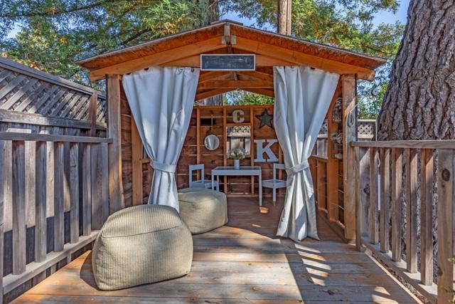 1204 Eureka Court, Los Altos CA: https://media.crmls.org/mediaz/71cd07b9-43b1-469a-bc1b-3f4def3d6435.jpg