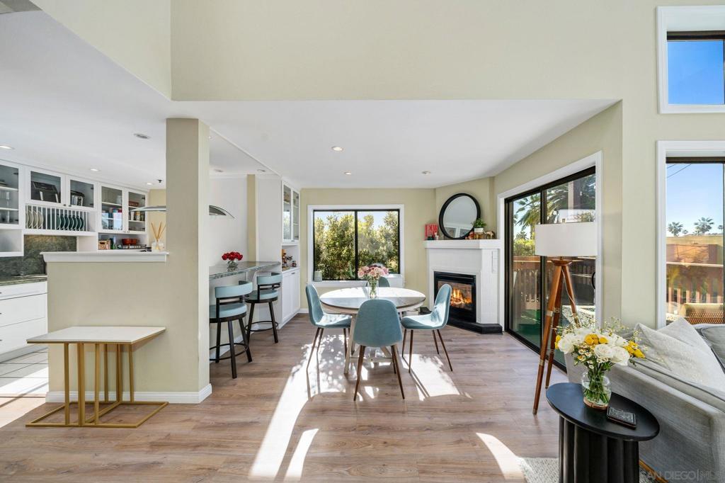 MLS #250032682SD img 11