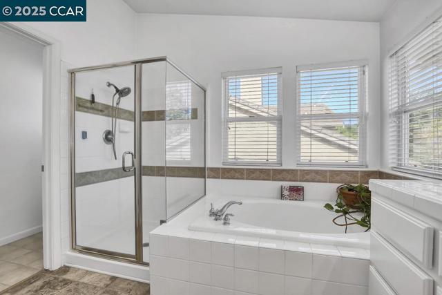 755 Boltzen St, Brentwood CA: https://media.crmls.org/mediaz/71cdd651-3f92-4c9f-b67b-e0ac38b23b3c.jpg