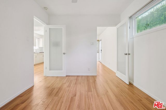 732 Washington Boulevard, Marina del Rey CA: https://media.crmls.org/mediaz/71d0aa3a-2832-4f80-99ee-271d59620b1c.jpg