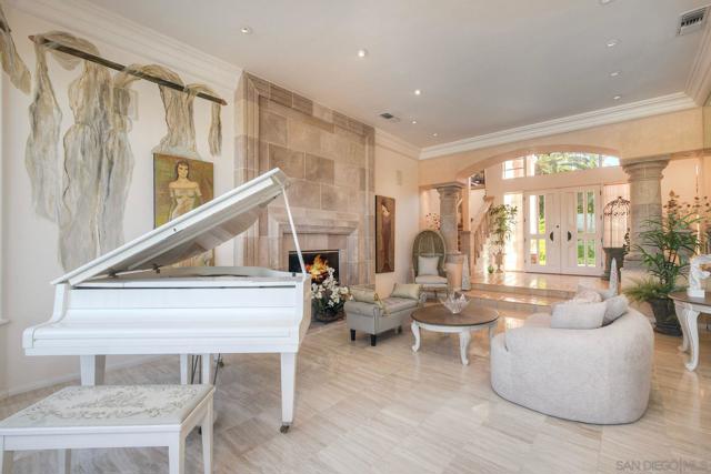 13455 Old Winery Road, Poway CA: https://media.crmls.org/mediaz/71d14f24-007d-439f-8ae3-8a46ba70de1c.jpg