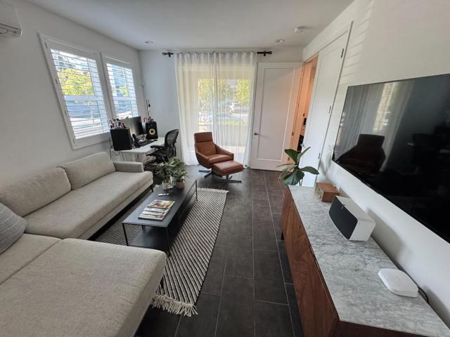 5808 Nugget Way, Dublin CA: https://media.crmls.org/mediaz/71d16459-7299-4f6e-a45a-de25f1624b2d.jpg