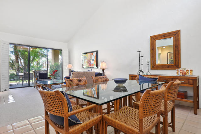 54624 Shoal Creek, La Quinta CA: https://media.crmls.org/mediaz/71d1ac7b-5cc6-45d0-97c7-85f7c3f7bf24.jpg