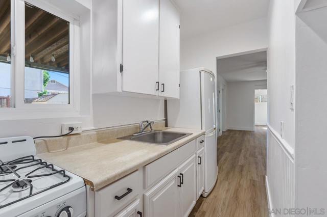 Image 41 of 58 For 4526 Kensington Dr