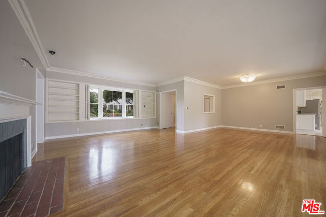 520 Winthrop Road, San Marino CA: https://media.crmls.org/mediaz/71d1d456-8c46-4796-80a5-e7f712124723.jpg