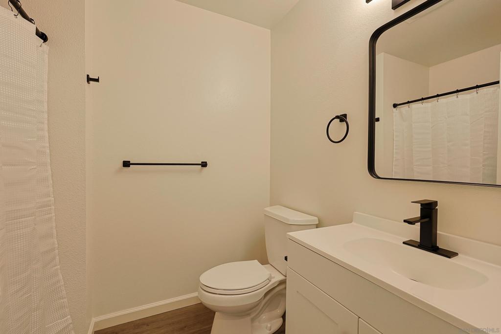 MLS #250032603SD image #21