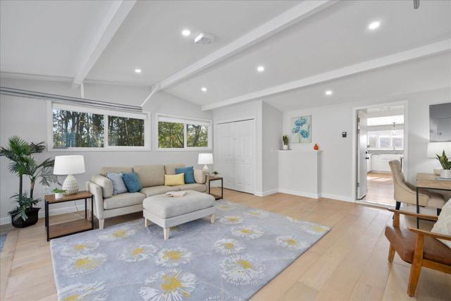 45 Shelford Avenue, San Carlos CA: https://media.crmls.org/mediaz/71d25d90-8619-40d7-b611-d7c3c21212be.jpg