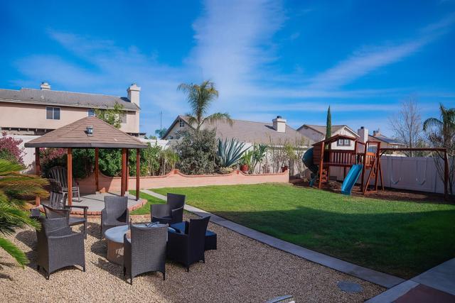 2151 Bowdoin Street Corona, Ca Street, Corona CA: https://media.crmls.org/mediaz/71d27b0d-bf70-4e21-aa93-08bf88813812.jpg