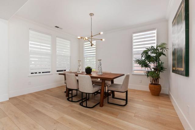 1438 Dolphin Court, San Marcos CA: https://media.crmls.org/mediaz/71d2c31a-1103-4aa9-8378-da645fdb67d1.jpg