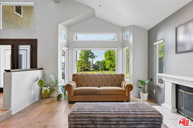 4 Bed Home for Sale in Los Angeles, California