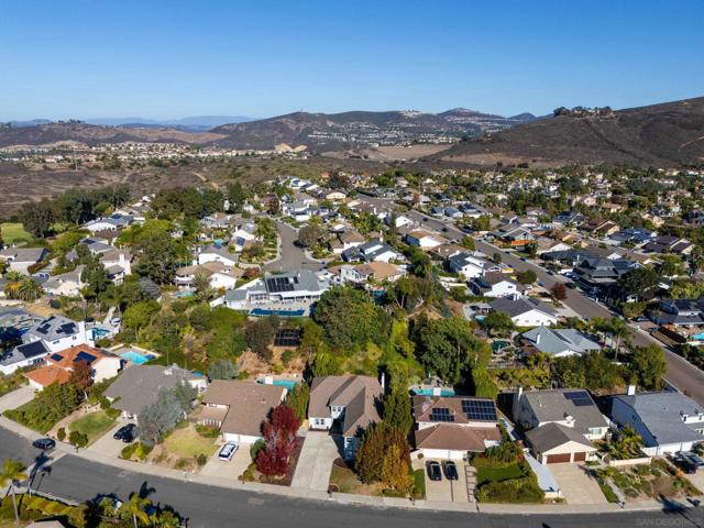 3326 Fosca St, Carlsbad, California 92009, 5 Bedrooms Bedrooms, ,5 BathroomsBathrooms,Single Family Residence,For Sale,Fosca St,250019595SD