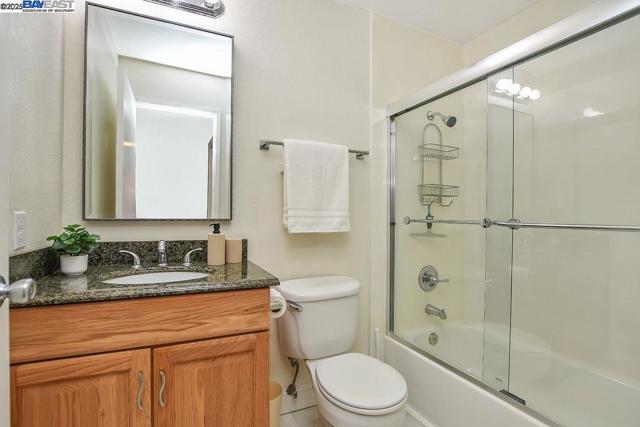 235 Via Pinada Ln, Martinez CA: https://media.crmls.org/mediaz/71d3bf4f-15dc-40d5-aa7d-447183da9376.jpg