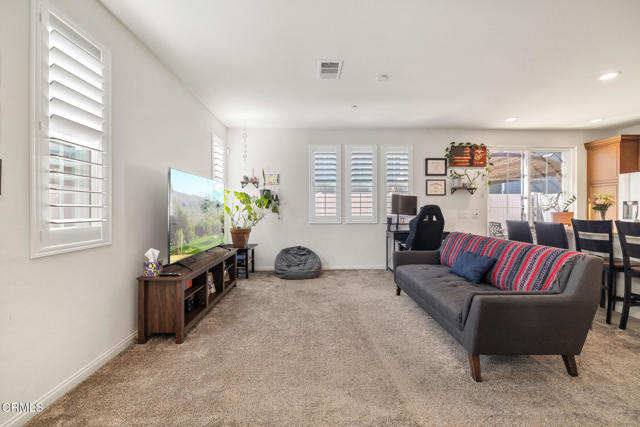 254 Hydrangea Street, Fillmore CA: https://media.crmls.org/mediaz/71d405f3-6c7b-4346-92b7-928f24d0a6e5.jpg