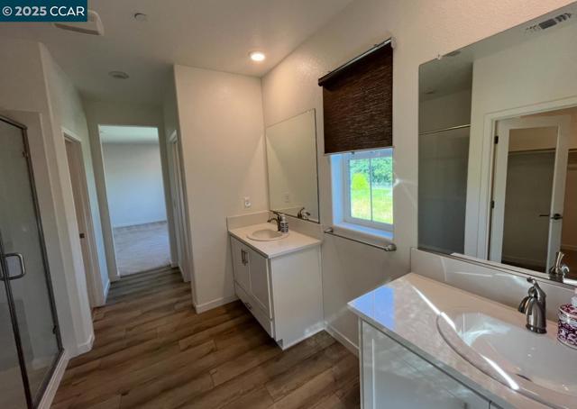 3819 Ponderosa Pine Ln, Rocklin CA: https://media.crmls.org/mediaz/71d45038-a6c6-438a-9cc6-427e094e8a34.jpg