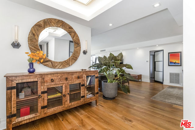 1100 Alta Loma Road, West Hollywood CA: https://media.crmls.org/mediaz/71d6c7b5-e808-40d6-8079-1c90485f9fde.jpg