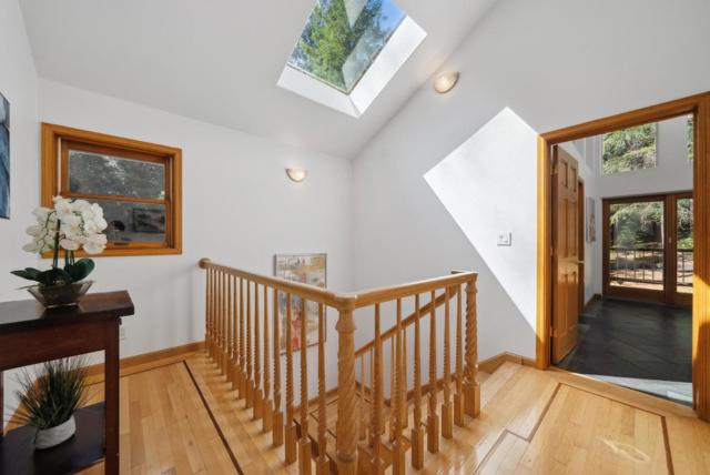 24751 Hutchinson Road, Los Gatos CA: https://media.crmls.org/mediaz/71d70fa2-20a1-4998-9ade-0b10c5a13107.jpg