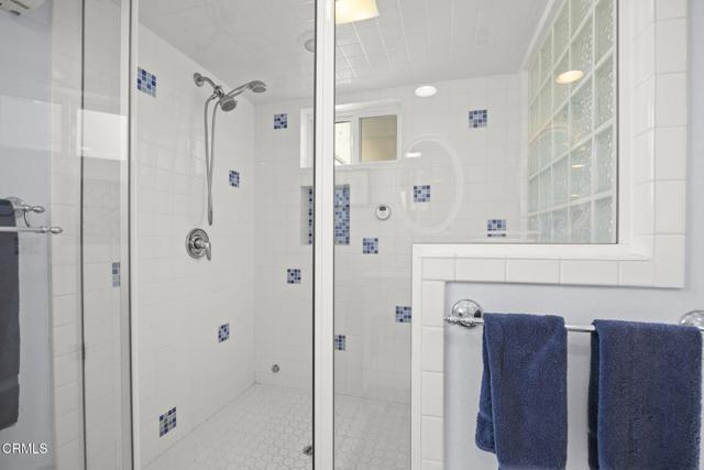 Detail Gallery Image 26 of 64 For 325 Ocean Dr, Oxnard,  CA 93035 - 5 Beds | 3 Baths