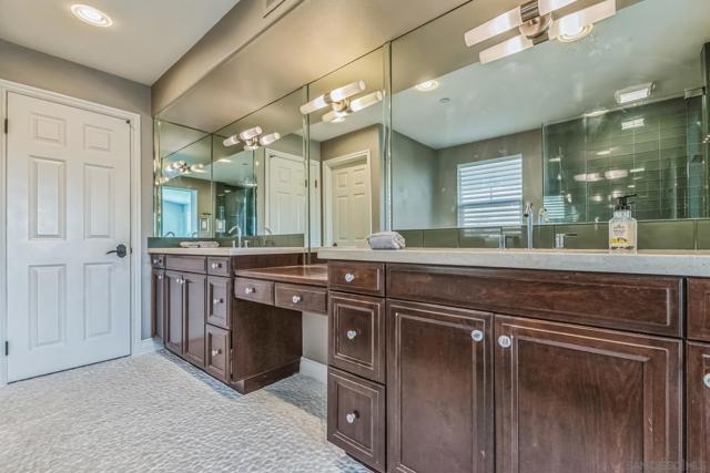 505 N Cedros, Solana Beach CA: https://media.crmls.org/mediaz/71d75b23-4b22-4eeb-8ecf-5d8eb5131a7f.jpg
