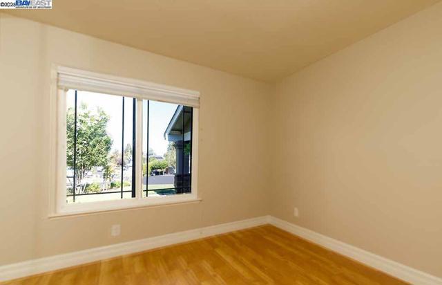 7897 Meadowbrook Court, Pleasanton CA: https://media.crmls.org/mediaz/71d848bf-0d72-44ff-8812-6d93c75f5607.jpg