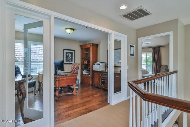 963 Corte Augusta, Camarillo CA: https://media.crmls.org/mediaz/71d8dddf-9909-45ae-8590-acfdccee3af0.jpg