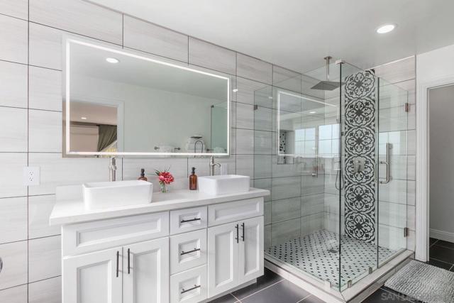 Image 22 of 62 For 9431 Lilac Rd