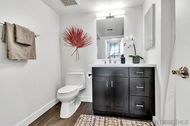 777 6th Ave, San Diego CA: https://media.crmls.org/mediaz/71dae9e1-046e-404f-acfc-d2f02690e477.jpg