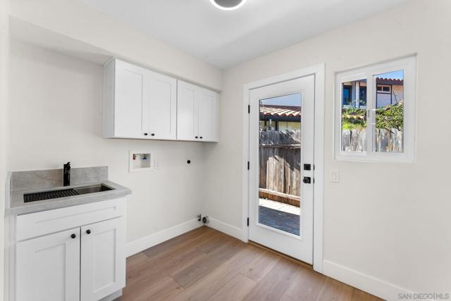 10315 Moselle St, San Diego CA: https://media.crmls.org/mediaz/71db33b8-5f63-45e1-9265-aa3a20a07d07.jpg