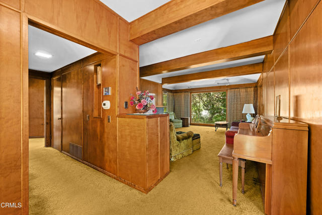4369 Firmament Avenue, Encino CA: https://media.crmls.org/mediaz/71db73cf-4e2d-49b3-805a-92e4d24c8304.jpg