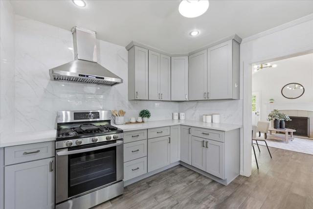 1019 Riverton Drive, San Carlos CA: https://media.crmls.org/mediaz/71db87b2-1301-4e9d-80a5-ec3691a60738.jpg