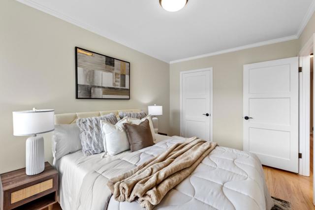 2070 42nd Avenue, San Francisco CA: https://media.crmls.org/mediaz/71db9dce-5d4f-4553-b13e-15eb4319adad.jpg