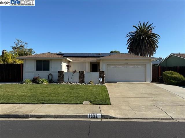 1222 Murdell Ln, Livermore CA: https://media.crmls.org/mediaz/71dbf49b-597d-4e96-a371-a3c947fa8c87.jpg