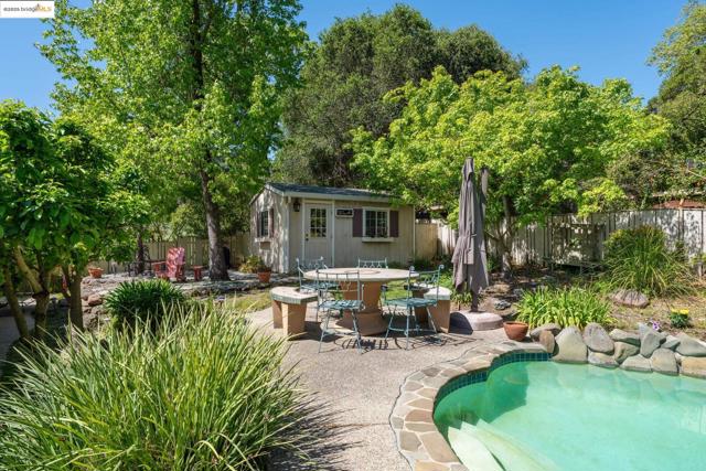 14 El Camino Moraga, Orinda CA: https://media.crmls.org/mediaz/71dca5a5-59db-46a2-9a5f-998973f48a8b.jpg
