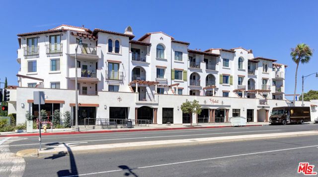 2001 Artesia Boulevard, Redondo Beach, California 90278, 1 Bedroom Bedrooms, ,1 BathroomBathrooms,Residential,Sold,Artesia,23296041