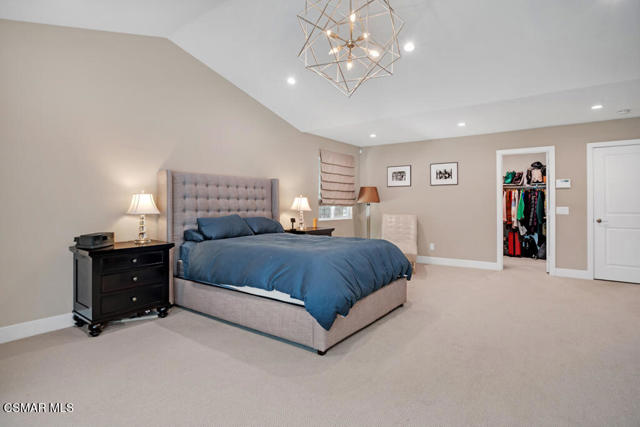 4953 Kilburn Court, Oak Park CA: https://media.crmls.org/mediaz/71dd1e9a-1663-4f2b-81af-52794ed9e752.jpg