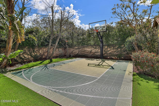 164 Via Sandra, Newbury Park CA: https://media.crmls.org/mediaz/71ddc1e1-c3b2-437c-b8a1-311517d2b897.jpg