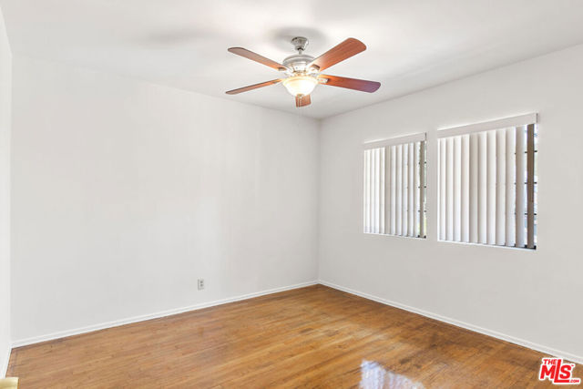 1124 San Rafael Avenue, Glendale CA: https://media.crmls.org/mediaz/71ddcf01-dfe6-4921-9475-a9f2f128a3c9.jpg