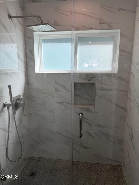 Detail Gallery Image 6 of 9 For 1298 N Dominion Ave, Pasadena,  CA 91104 - 2 Beds | 2 Baths