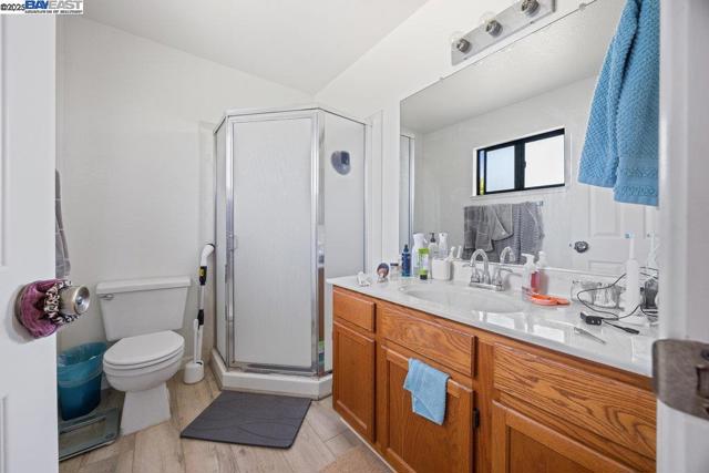 21000 Ocean View Dr, Hayward CA: https://media.crmls.org/mediaz/71de9c67-fe49-4dd6-a14d-a04242caee67.jpg