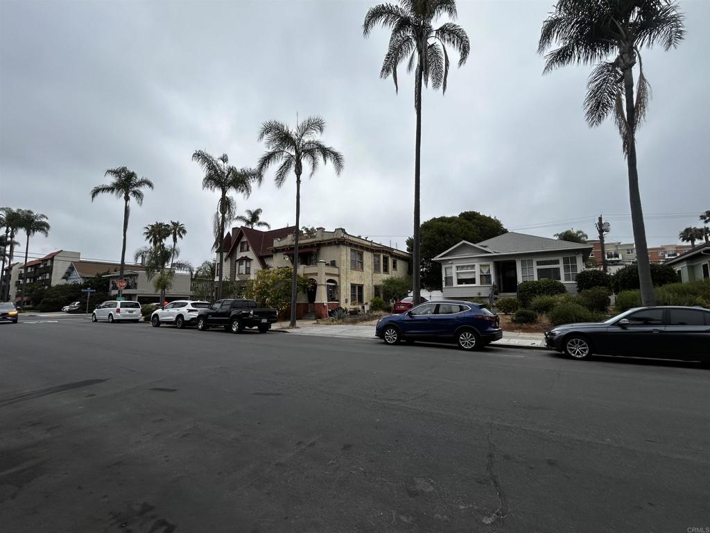 3666 3rd Avenue - photo 3