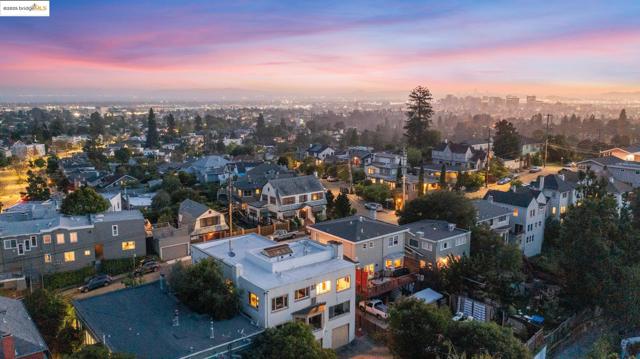 1222 Hollywood Ave, Oakland CA: https://media.crmls.org/mediaz/71e019d8-0f90-4151-b3f3-f5a617ba0845.jpg