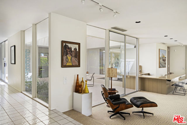 6 Cody Court, Rancho Mirage CA: https://media.crmls.org/mediaz/71e02a25-fc37-4d8f-9bf7-5c9efe4270a9.jpg