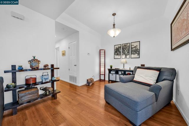 214 S Wildwood, Hercules CA: https://media.crmls.org/mediaz/71e08a3b-3ef7-4702-bb0d-9d6ad9438695.jpg