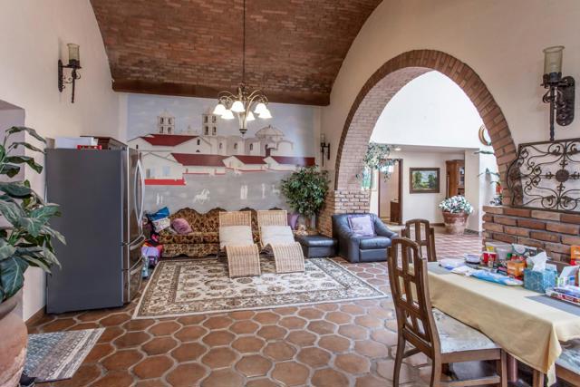 125 Springfield Road, Moss Landing CA: https://media.crmls.org/mediaz/71e110fd-e093-48ba-81b6-c06f85417655.jpg