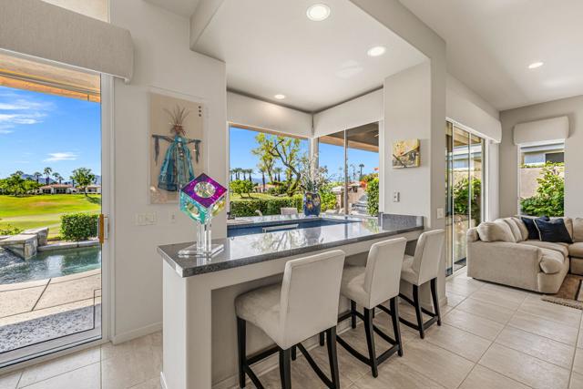 424 White Horse Trail, Palm Desert, CA 92211