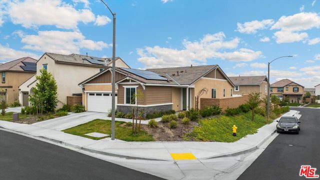 519 Tucker Avenue, Rialto CA: https://media.crmls.org/mediaz/71e3d153-f503-4474-934d-c44e6dbd3e9d.jpg